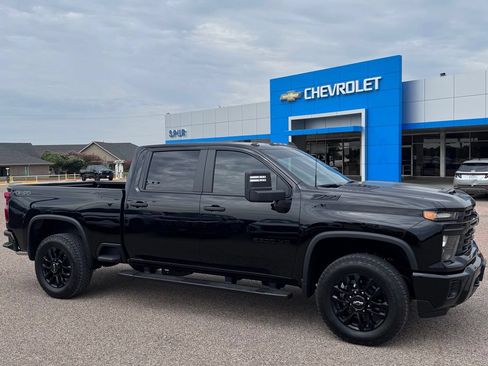 Used 2026 Chevrolet Silverado 2500 Custom w/ Custom Value Package AWD/4WD image 3