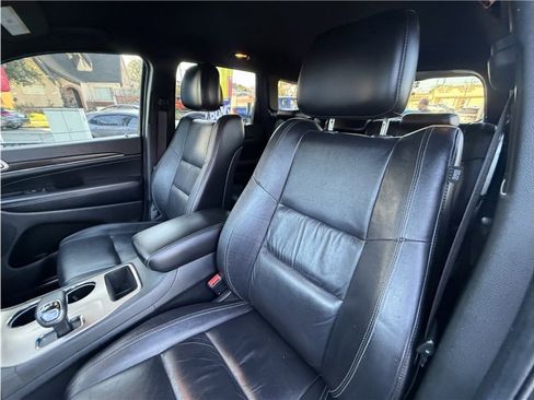 Used 2015 Jeep Grand Cherokee Limited image 17