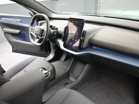 New 2026 Volvo EX30 Ultra image 12