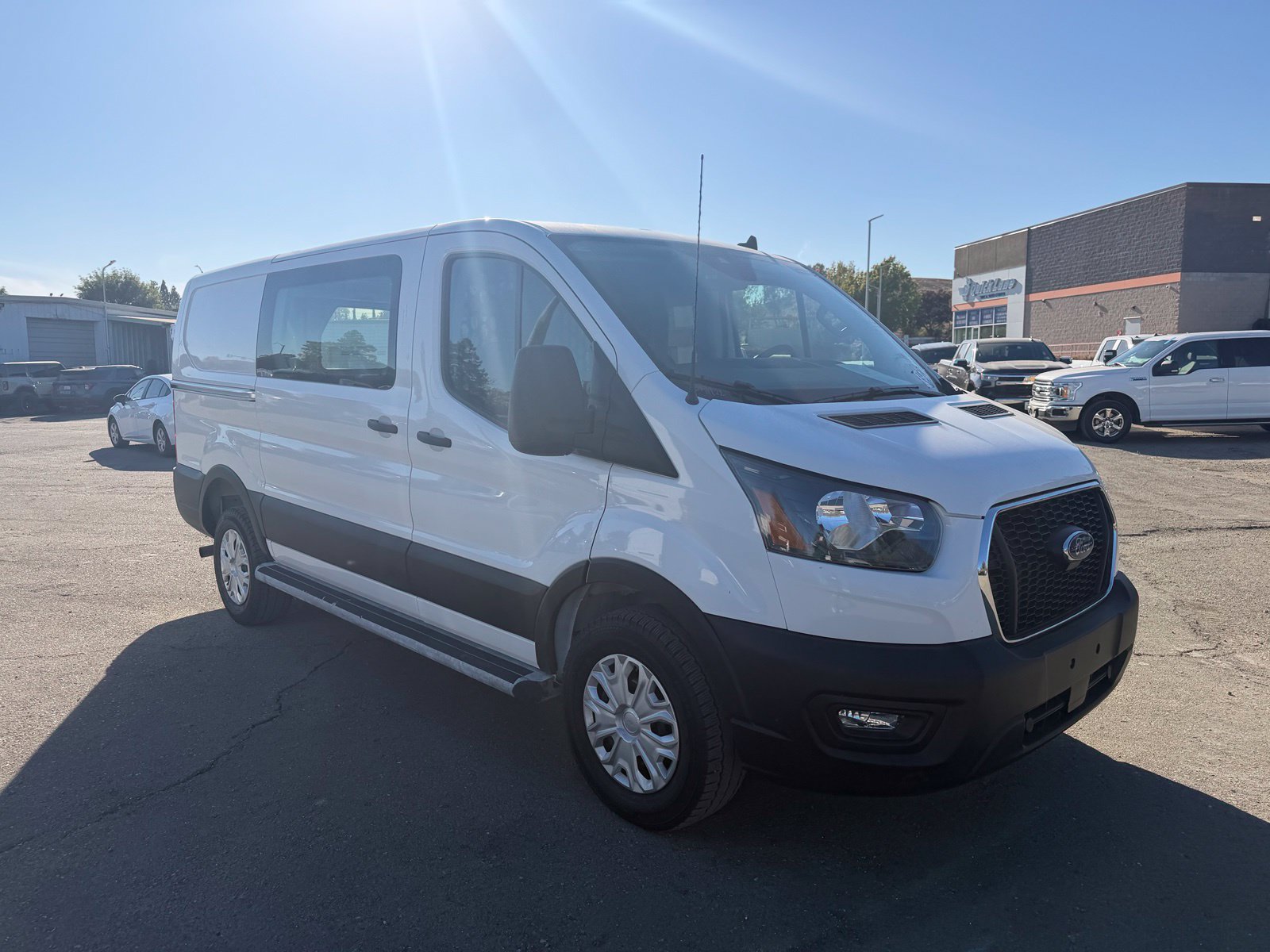 Used 2025 Ford Transit 250 Low Roof w/ Exterior Upgrade Package RWD image 7