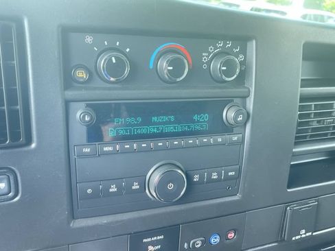 Used 2023 GMC Savana 3500 Extended w/ Driver Convenience Package RWD image 14