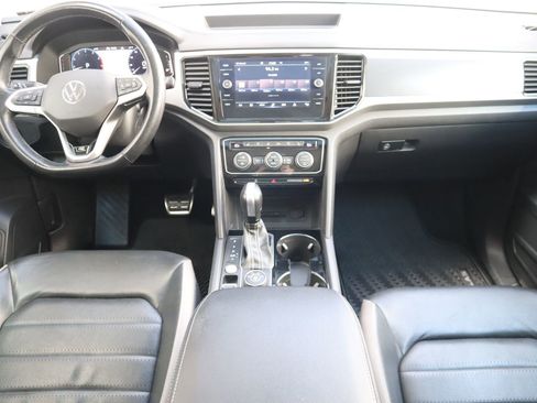 Used 2021 Volkswagen Atlas SEL Premium image 33