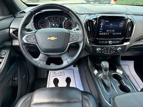 Certified 2023 Chevrolet Traverse LT w/ LT Premium Package AWD/4WD image 14