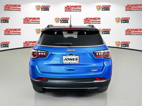 Used 2023 Jeep Compass Limited w/ Sun and Sound Group AWD/4WD image 16