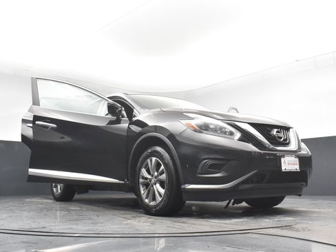 Used 2018 Nissan Murano S image 28