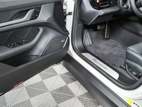 New 2026 Porsche Taycan AWD/4WD image 8