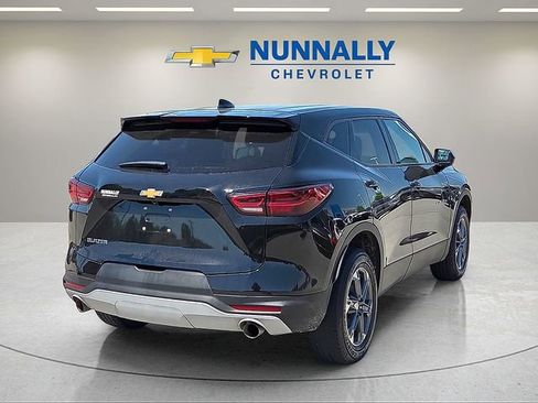 Used 2025 Chevrolet Blazer LT FWD image 5