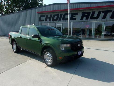 Used 2025 Ford Maverick XL AWD/4WD image 1