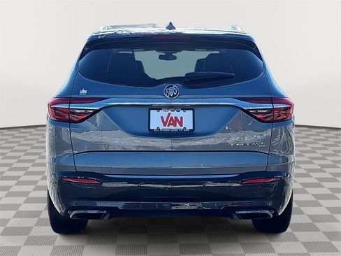 Used 2019 Buick Enclave Essence image 6