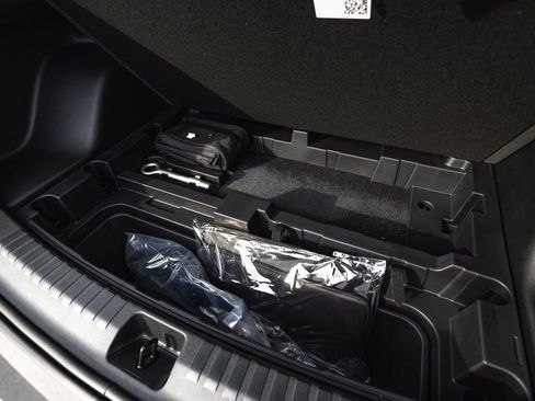 New 2025 Chevrolet Blazer EV LT w/ Midnight/Sport Edition image 22