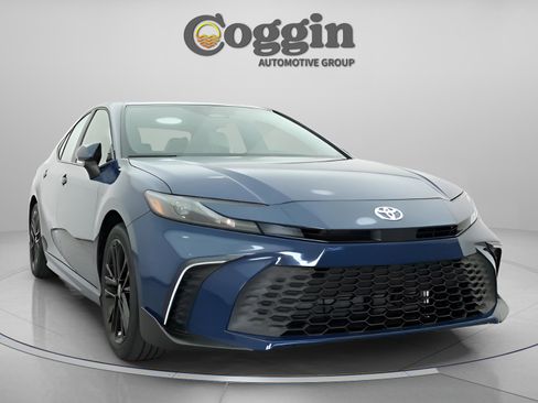 New 2026 Toyota Camry SE FWD image 28