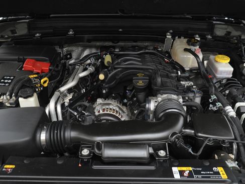 Used 2024 Jeep Wrangler Unlimited Sport AWD/4WD image 32