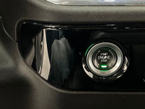 Used 2023 Chevrolet Silverado 1500 LT image 43