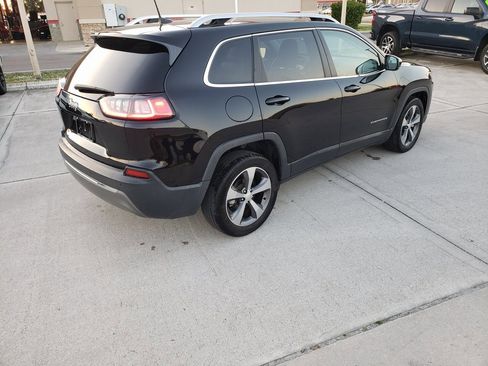 Used 2019 Jeep Cherokee Limited image 6