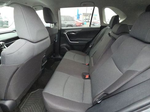 Used 2025 Toyota RAV4 XLE FWD image 28