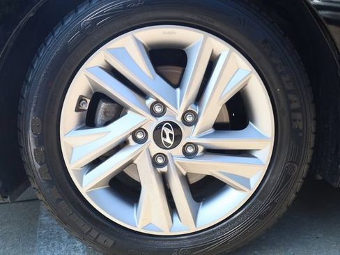 Used 2019 Hyundai Elantra Value Edition w/ Cargo Package FWD image 7