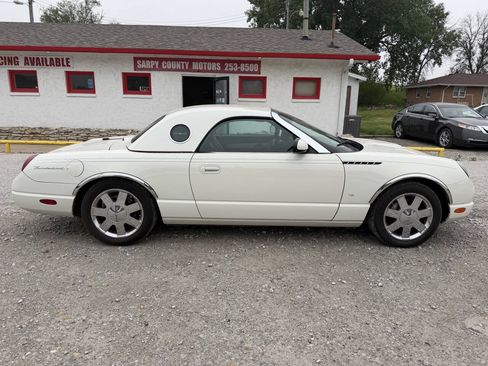 Used 2003 Ford Thunderbird RWD image 2