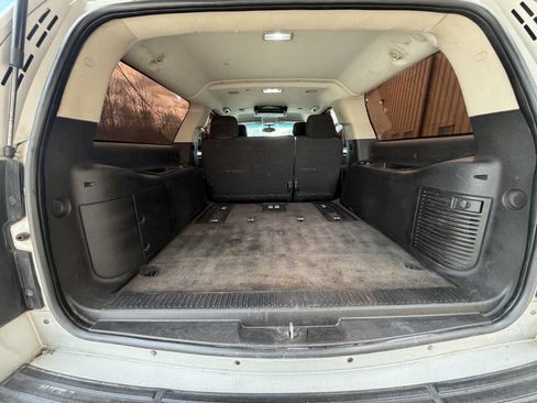 Used 2011 GMC Yukon XL SLE image 22