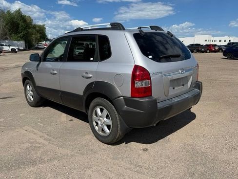 Used 2005 Hyundai Tucson GLS AWD/4WD image 3