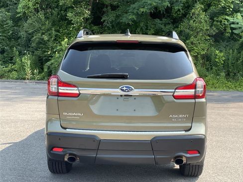 Used 2022 Subaru Ascent Limited w/ Technology Package AWD/4WD image 4