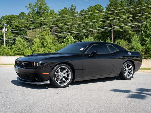 Used 2023 Dodge Challenger GT RWD image 3