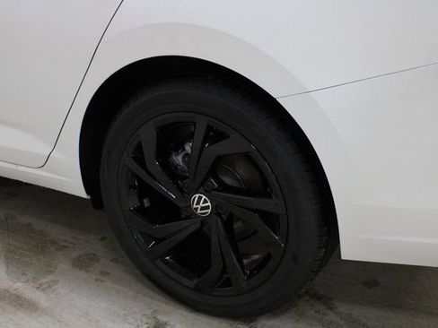 New 2026 Volkswagen Jetta SE image 27