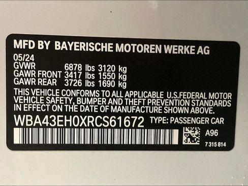 Used 2024 BMW 750e xDrive w/ Premium Package 2 image 11