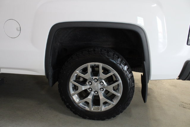 Used 2014 GMC Sierra 1500 SLT w/ SLT Crew Cab Value Package AWD/4WD image 28