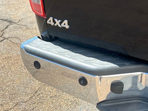 Used 2019 Nissan Frontier SL image 33