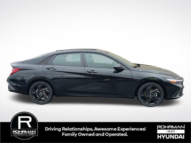 New 2026 Hyundai Elantra SEL FWD image 10