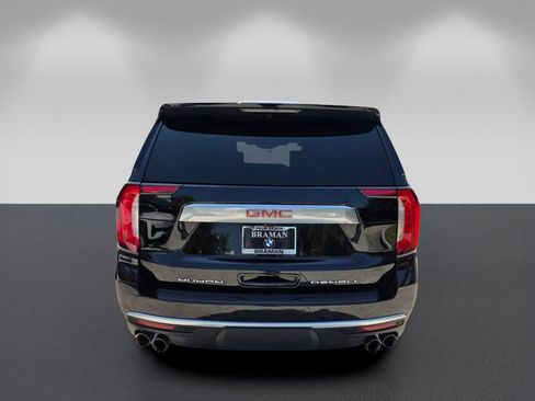 Used 2023 GMC Yukon XL Denali w/ Advanced Technology Package AWD/4WD image 5