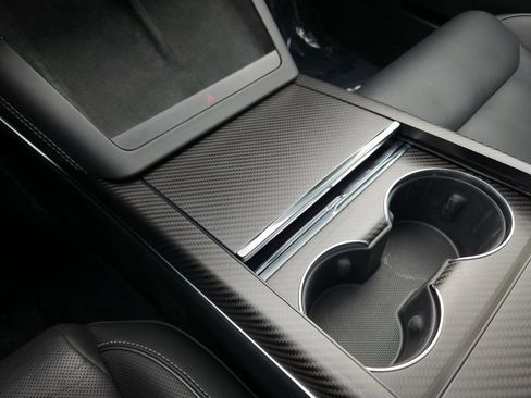 Used 2023 Tesla Model S Plaid image 10