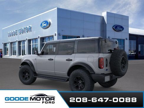 New 2026 Ford Bronco Outer Banks w/ Sasquatch Package image 4