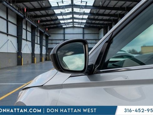 Used 2024 Nissan Altima 2.5 SV image 27