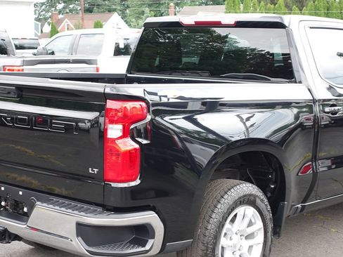 Used 2024 Chevrolet Silverado 1500 LT AWD/4WD image 11