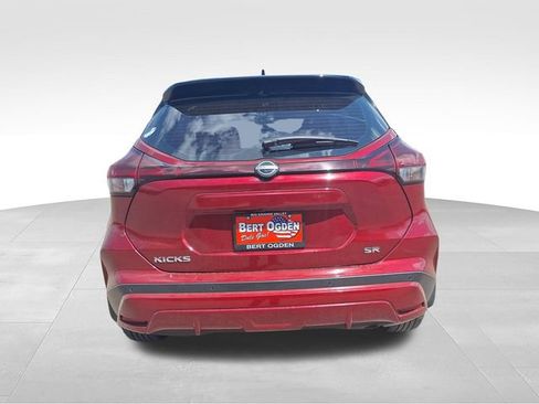 Certified 2022 Nissan Kicks SR w/ Premium Package FWD image 6