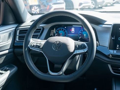 New 2026 Volkswagen Atlas Cross Sport SE AWD/4WD image 31