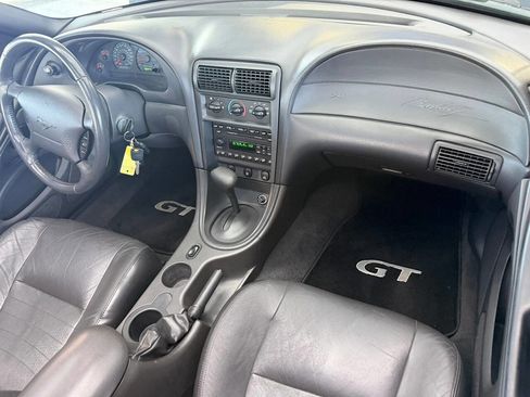 Used 2002 Ford Mustang GT RWD image 31