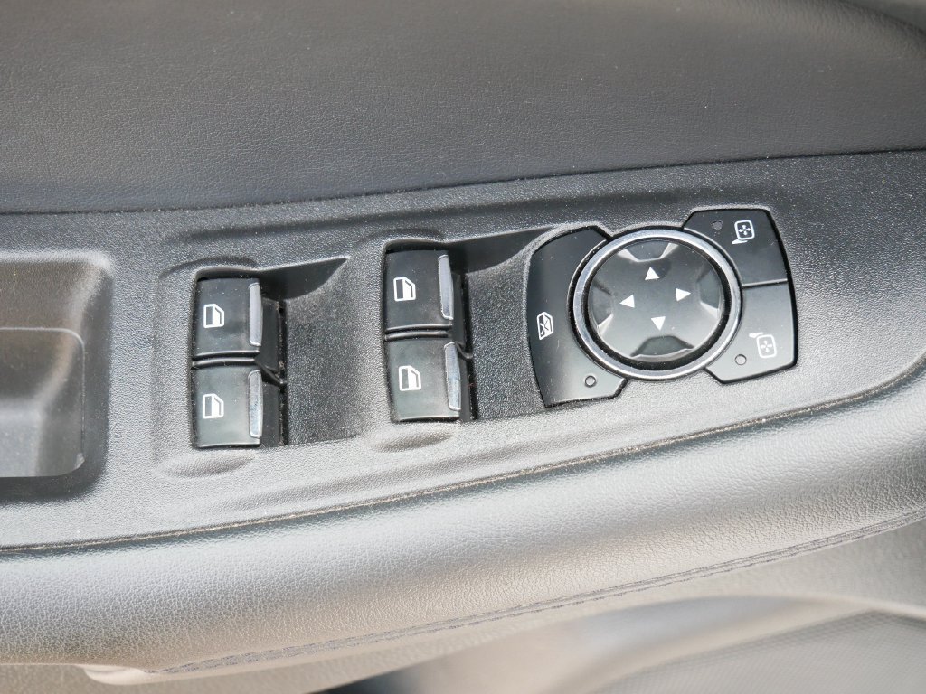 Used 2024 Ford Edge SEL AWD/4WD image 15