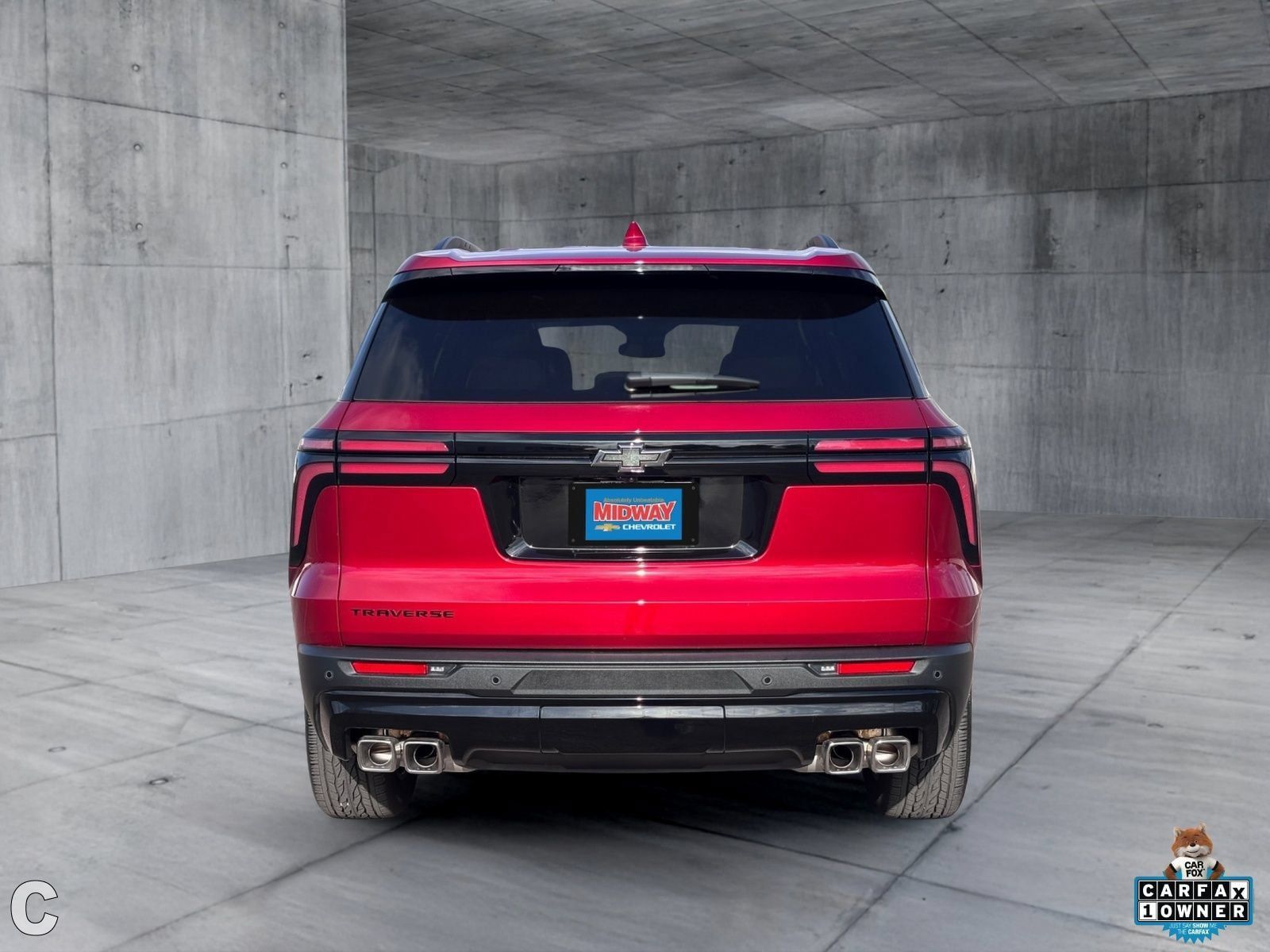 Used 2026 Chevrolet Traverse LT w/ Midnight/Sport Edition FWD image 6