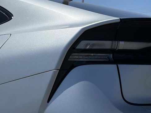 Used 2024 Toyota Prius Prime Premium FWD image 8
