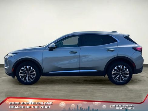 New 2025 Buick Envision Preferred image 2