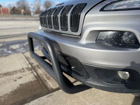 Used 2014 Jeep Cherokee Altitude w/ Cold Weather Group image 12