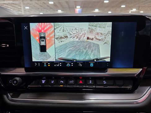 Certified 2025 Chevrolet Silverado 3500 High Country w/ High Country Premium Package AWD/4WD image 29