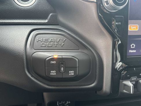 Used 2026 RAM 2500 Big Horn AWD/4WD image 31