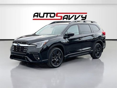 Used 2024 Subaru Ascent Onyx Edition image 3
