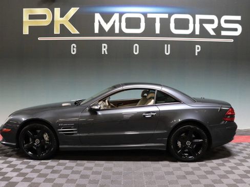 Used 2008 Mercedes-Benz SL 55 AMG image 4