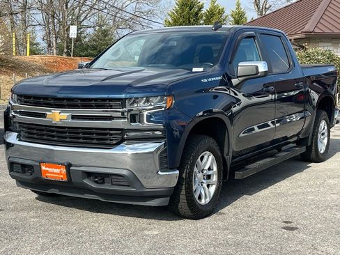 Used 2021 Chevrolet Silverado 1500 LT AWD/4WD image 3