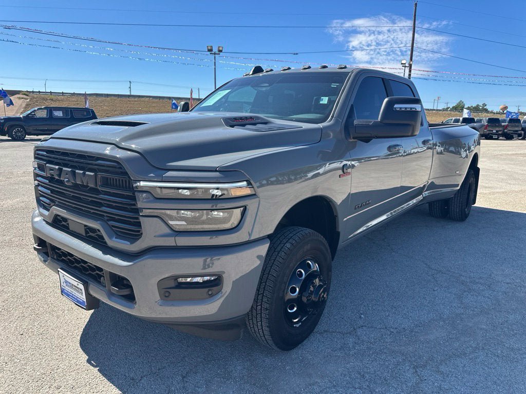 Used 2026 RAM 3500 Laramie w/ Night Edition AWD/4WD image 1