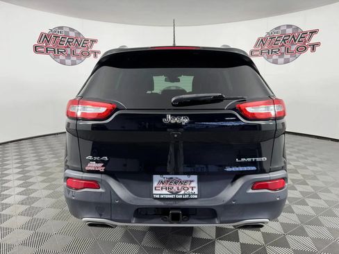 Used 2018 Jeep Cherokee Limited w/ Trailer Tow Group AWD/4WD image 6